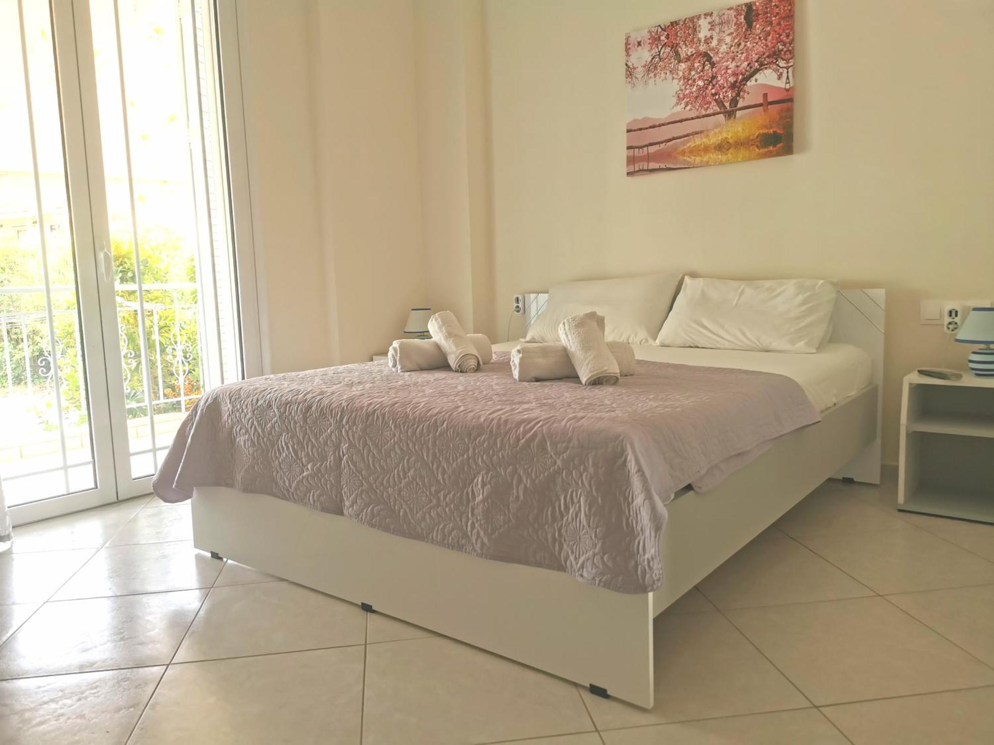 Suncentral Lefkada City